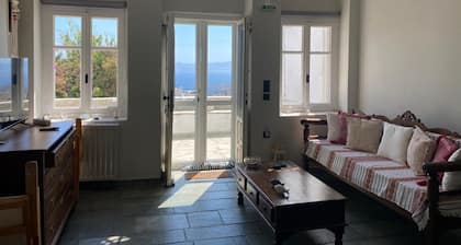 Aegean Soul / Traditional Cycladic Home