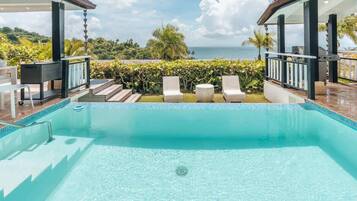 Apartment | Pool | Outdoor pool