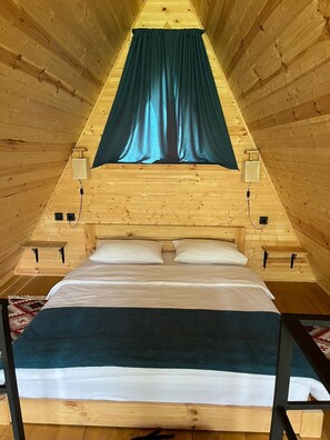 Desk, free WiFi - Harmony Cottages Kazbegi  (Stepantsminda)