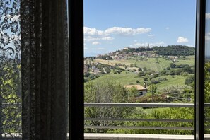 Interior - C015 – Camerano – Three-story villa with garden (Camerano)