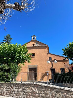 Exterior - Vrbo Property (Castellfollit del Boix)