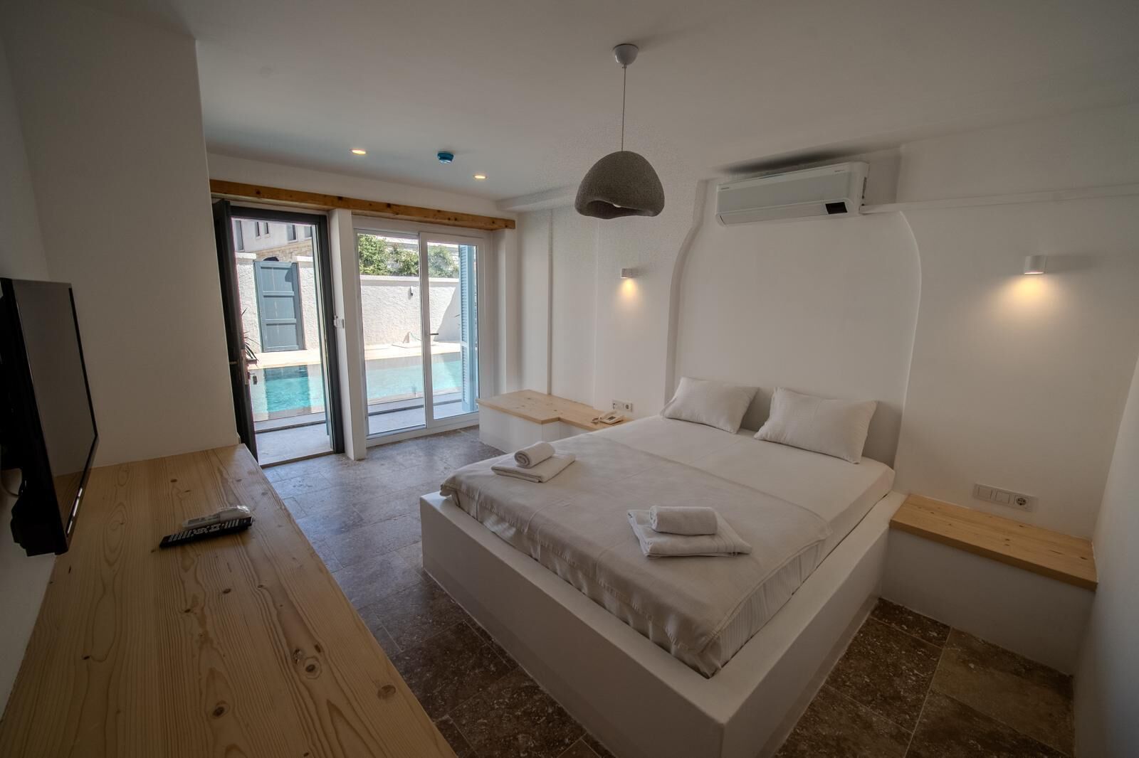 Standard Double Room | Free WiFi