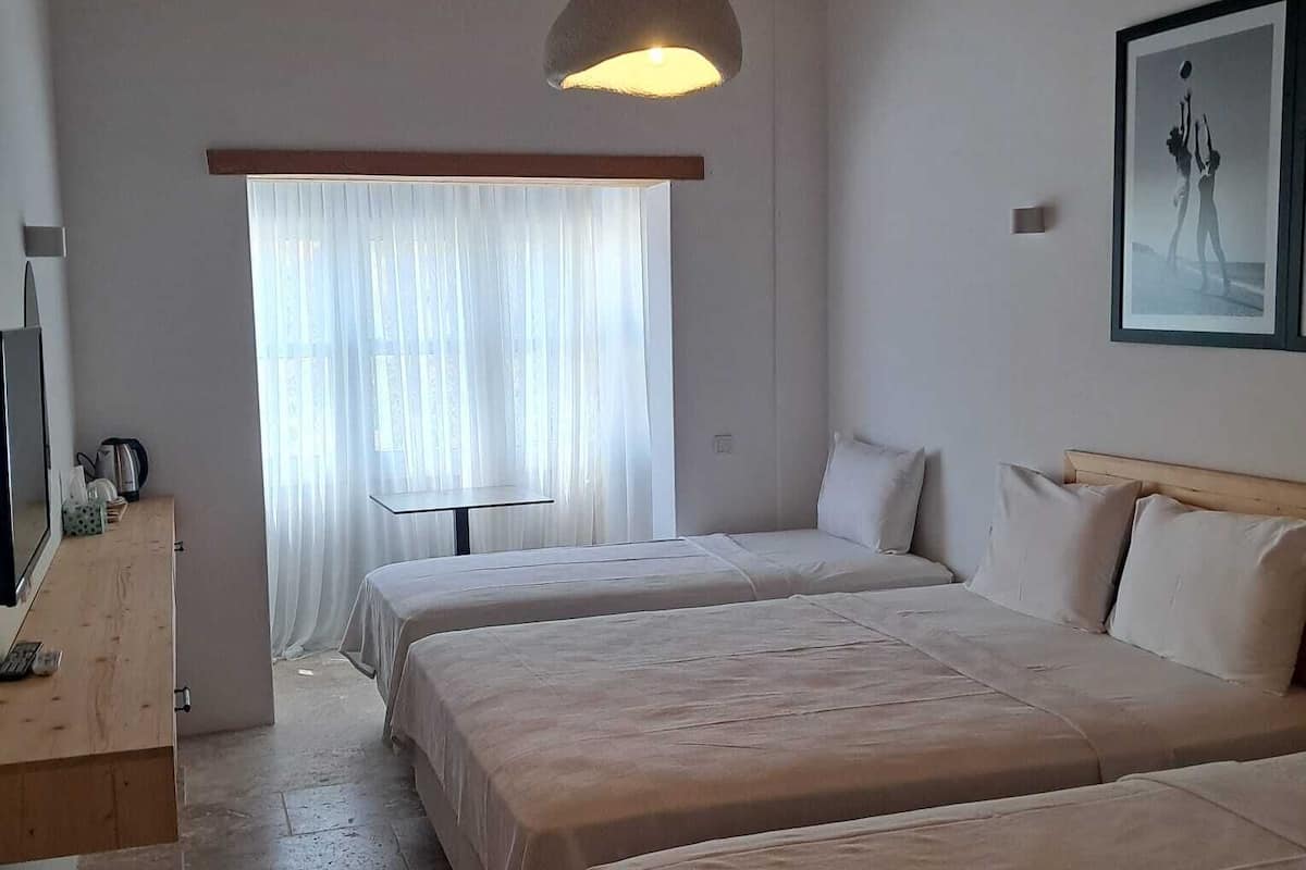 Habitación Deluxe, balcón | Wifi gratis