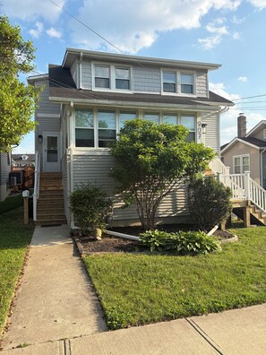 Exterior - Serene 2-bedroom apartment in charming Belmar (Belmar)
