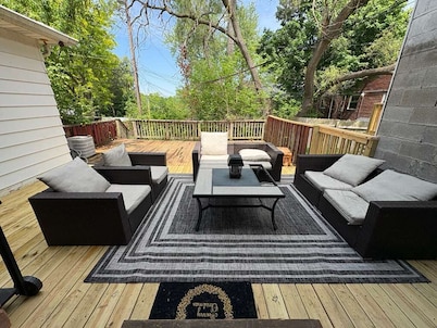 3-bedroom home 2.5 baths: Garage/ Deck/ AC/ Finished Basement/Dishwasher/Laundry