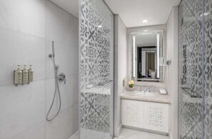 Bathroom - alharthy (Makkah)