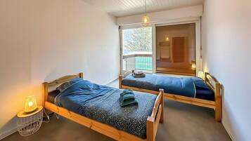3 bedrooms, iron/ironing board, free WiFi