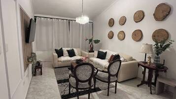 Apartment, 3 Bedrooms | Living room