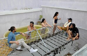 Bồn tắm spa ngoài trời