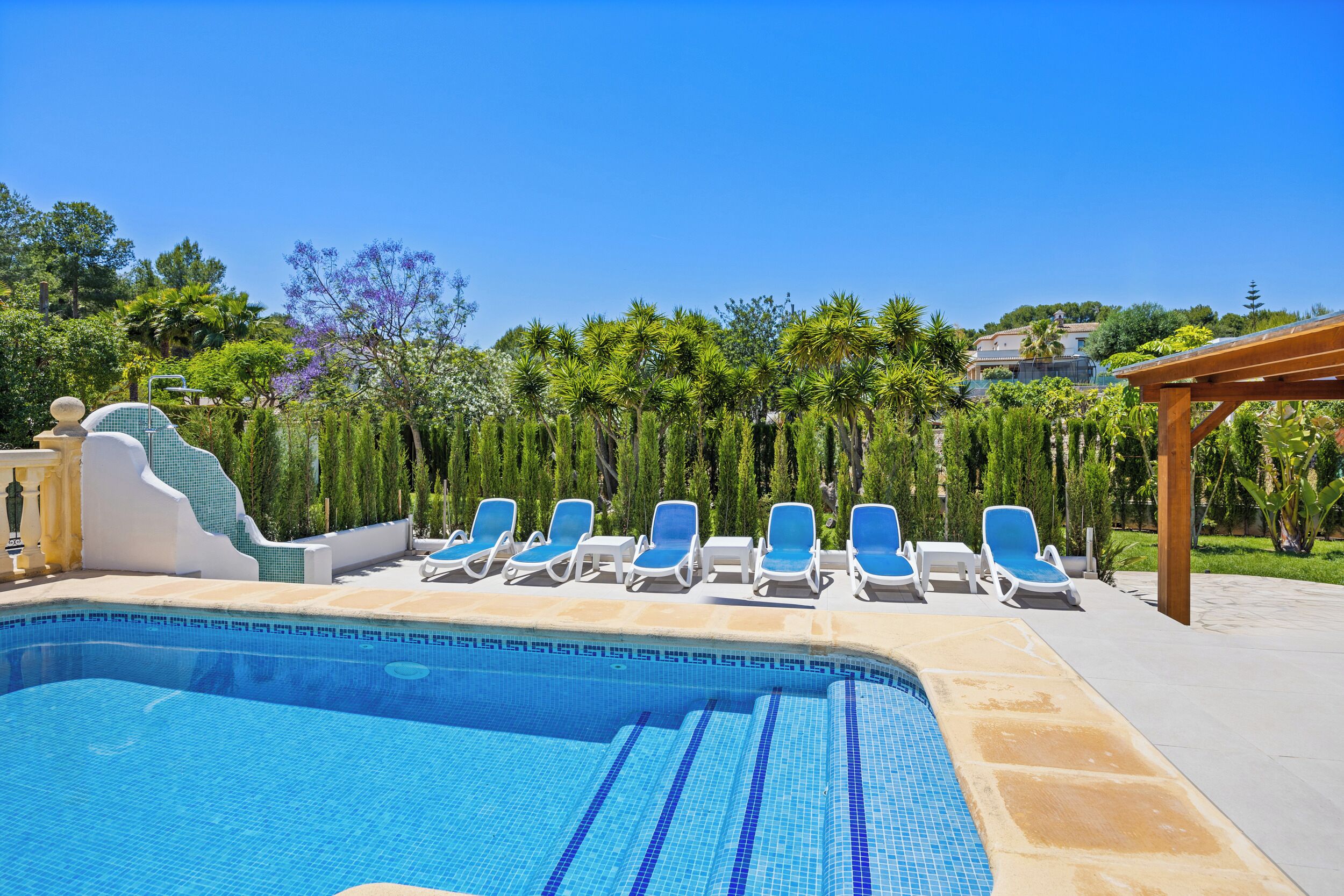 Piscine extérieure