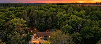 Trailhead Chalet | Hot Tub • Arcade • ATV Trails