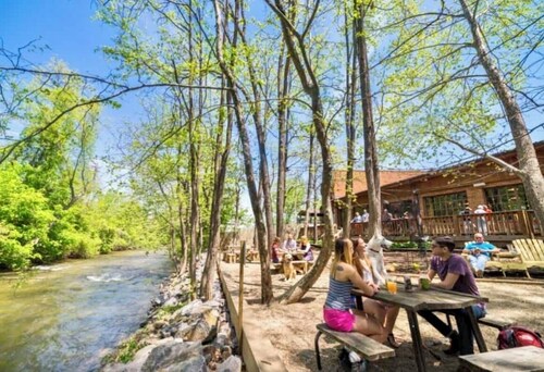 New Construction Home- The Boutique Cottage In the Heart of Waynesville