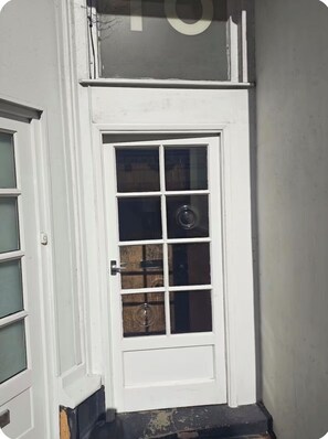 Exterior detail - Cosy Double room, 3mins walk to seaside, restaurant, town and shops. (Worthing)