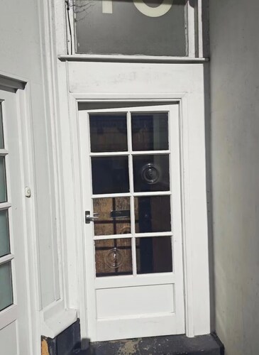Cosy Double room, 3mins walk to seaside, restaurant, town and shops.