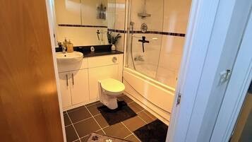 Apartment, 1 Bedroom, Accessible, Fireplace | Bathroom