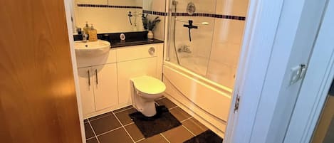 Appartement, 1 chambre, accessible aux personnes à mobilité réduite, foyer | Salle de bain