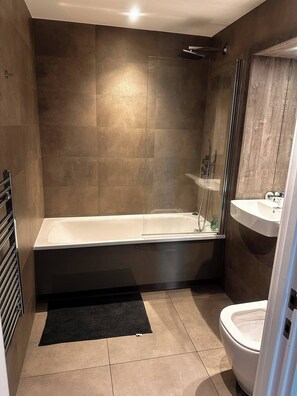 Apartment, 1 Bedroom, Smoking | Bathroom - One Bedroom Flat With Balcony Views in Birmingham (Birmingham)
