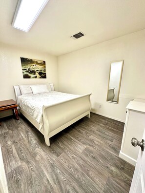 2 bedrooms, WiFi - Cozy 2-bedroom condo with AC in Fresno neighborhood (Fresno)