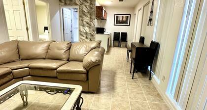 Cozy 2-bedroom condo with AC in Fresno neighborhood