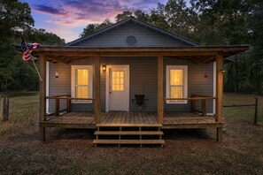Exterior - 3-bedroom 2 bathroom River house on the Santa fe Ft white Fl (Fort White)