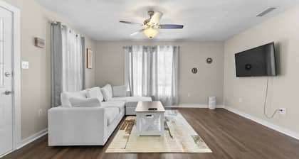 3-bedroom 2 bathroom River house on the Santa fe Ft white Fl