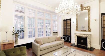 Stunning 4-Bedroom UES Townhouse — Private Deck & Garden