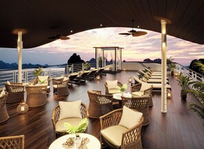 Terrace/patio - Nostalgia Sails (Ha Long)