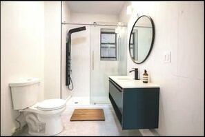 Bathroom - Sacred Calm & FIFA & Skyline Views, 15 Min to NYC (Jersey City)
