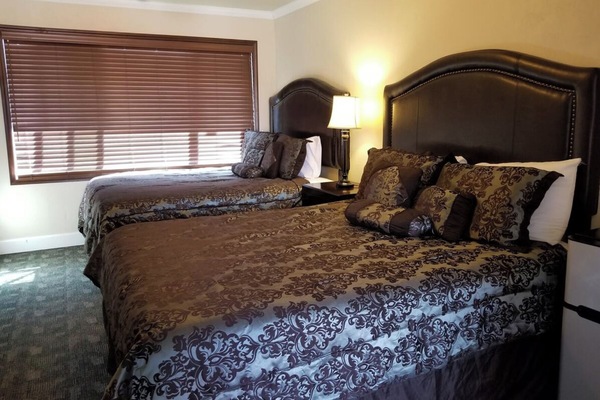 Double Room | Free WiFi