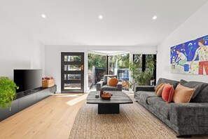 Living area - Peaceful Coastal With Pool (Barwon Heads)