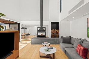 Living area - Peaceful Coastal With Pool (Barwon Heads)