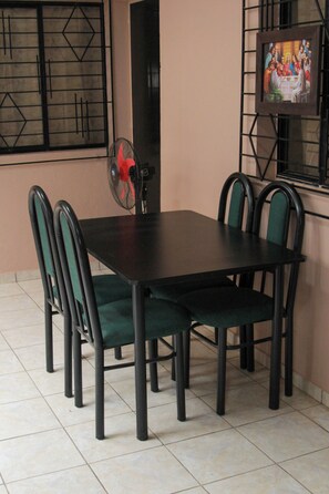Dining - 3-bedroom apartment in Santa Ana center (Santa Ana)