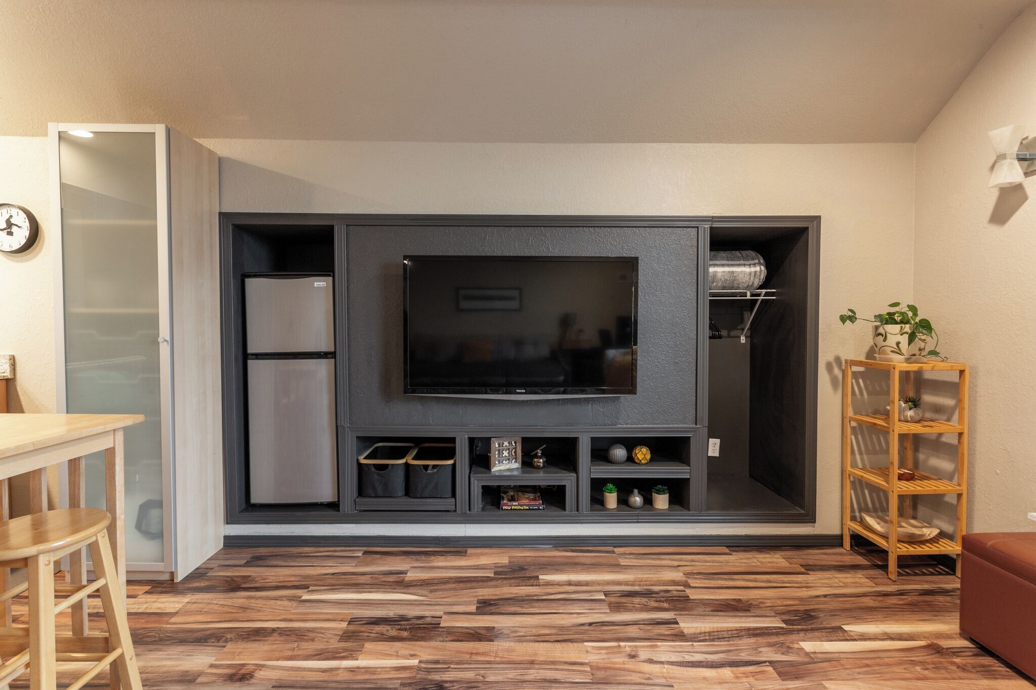 Smart TV, books