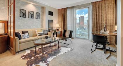 Remodeled MGM Signature Suite High FLR