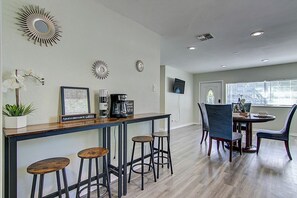 Dining - Perfect family Get-Away! (Tampa)