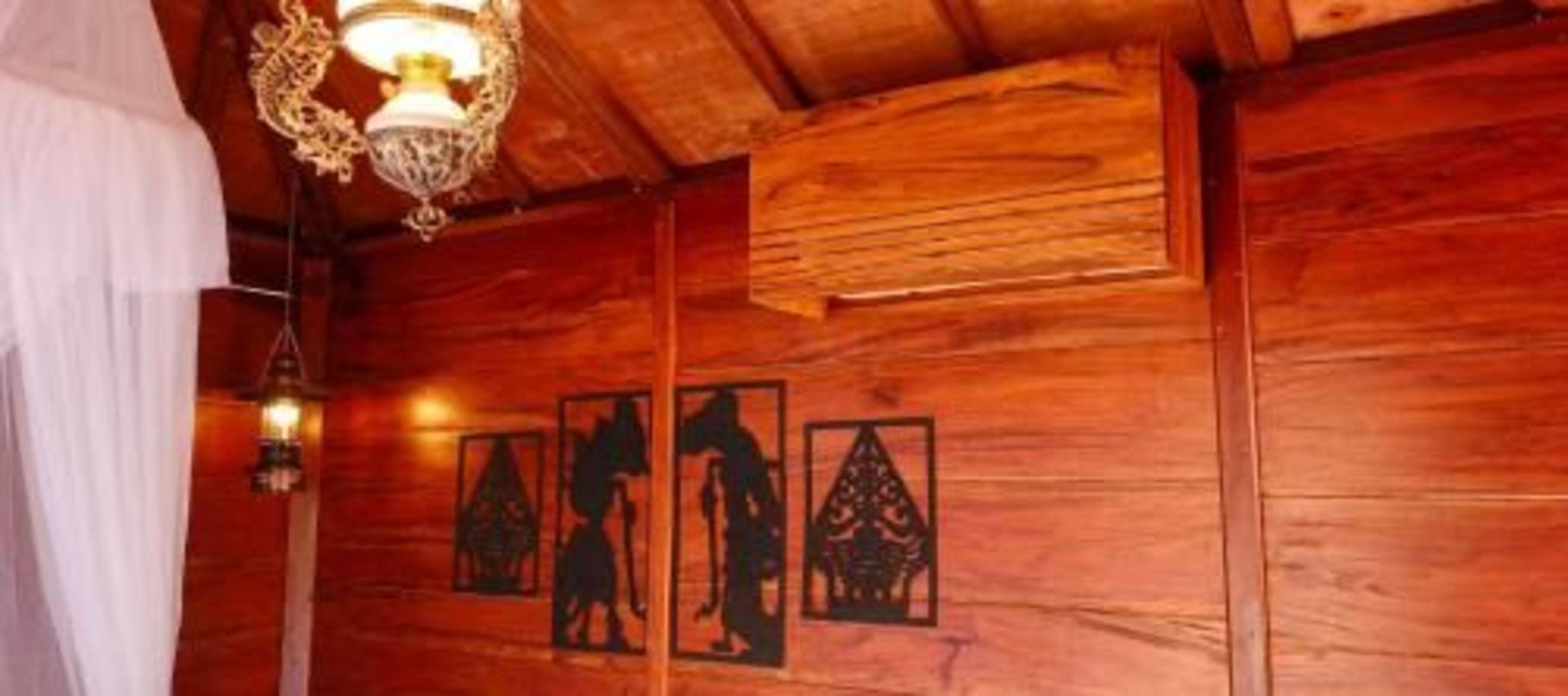 Deluxe Bungalow | Interior