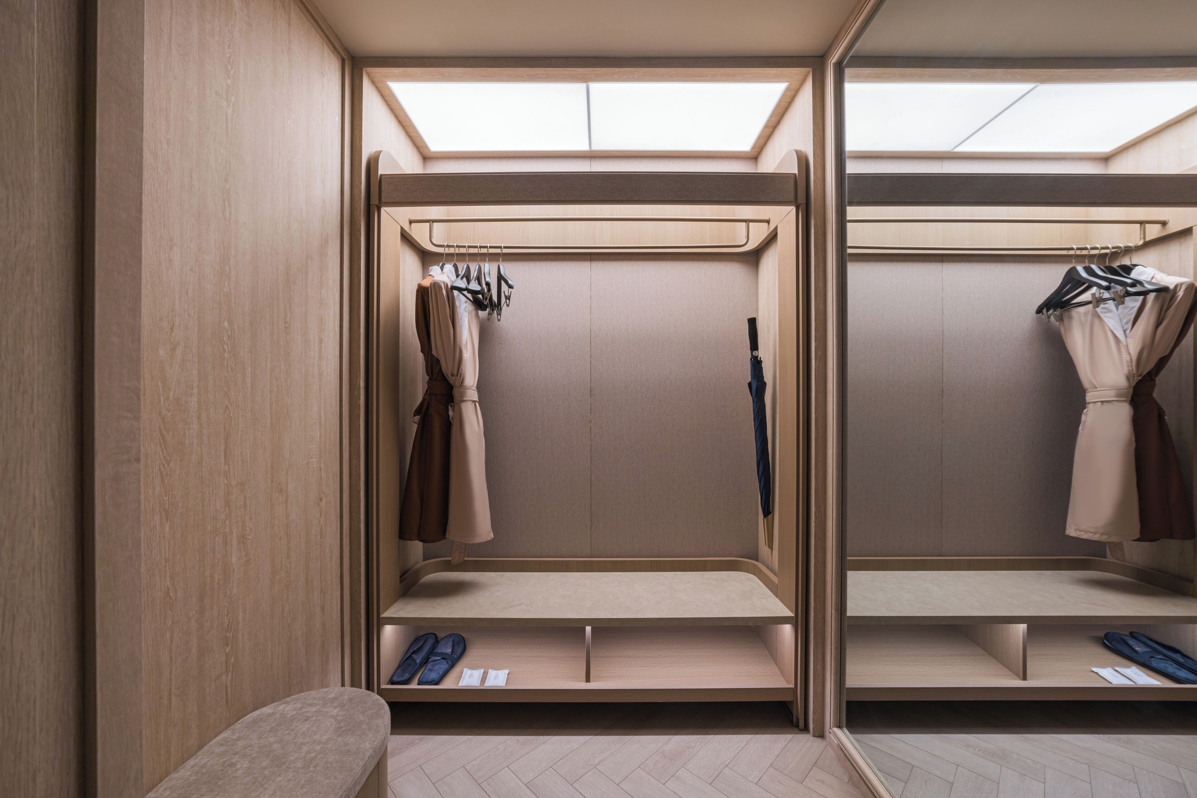 Quarto duplo superior, vista para a cidade | Parte interna