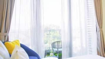In-room safe, iron/ironing board, free WiFi