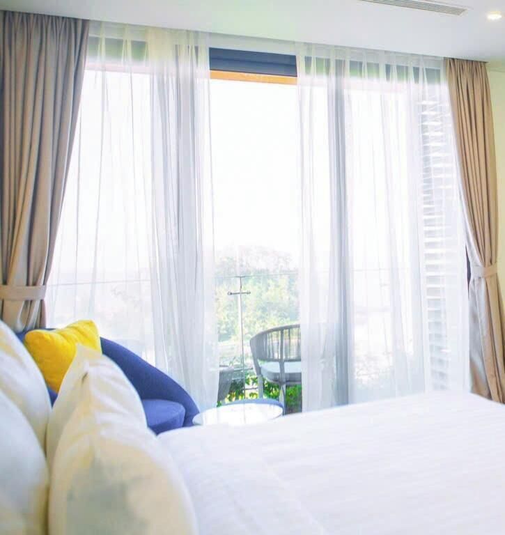 Monolocale familiare, 1 letto king con divano letto, bagno privato, vista spiaggia | Una cassaforte in camera, ferro/asse da stiro, Wi-Fi gratuito