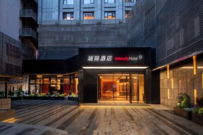 Exterior detail - IntercityHotel Taikoo Li Chunxi Rd (Chengdu)