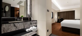Intercity Hotel Erjiang Temple Subway