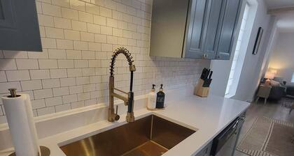 The Mint Julep! Upstairs 3BD 2BA Next to Brewery