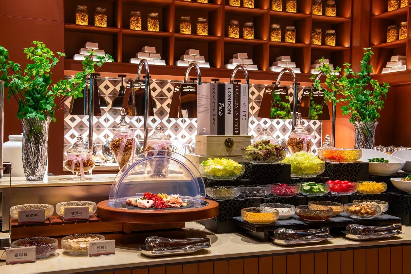 Desayuno buffet todos los días (con cargo)