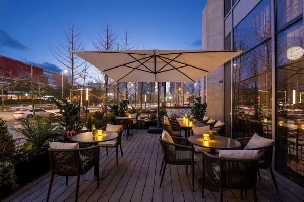 Basic Twin Room, City View | Terrace/patio