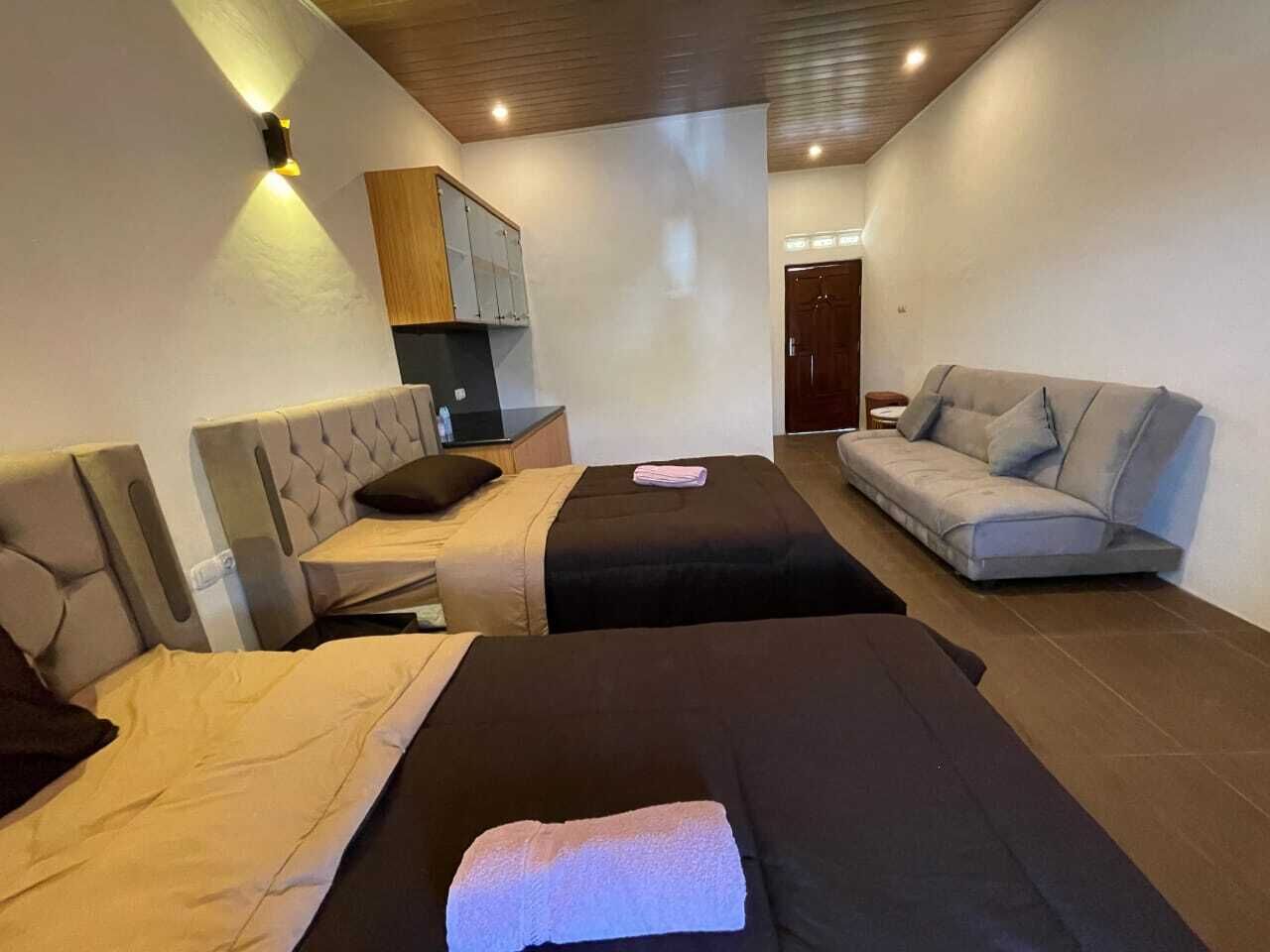 Deluxe-Zweibettzimmer, Terrasse, Bergblick | Schreibtisch, kostenloses WLAN