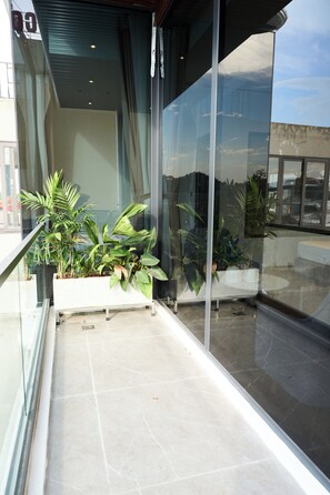 Luxury Suite, Balcony, City View | Exterior detail - Aria Hotel Ninh Bình (Hoa Lư)