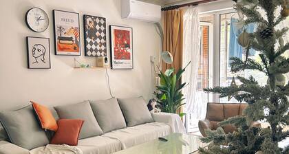 Lizi Guesthouse and FamilyApartment Nearby Temple of Heaven 5mins walk to subway