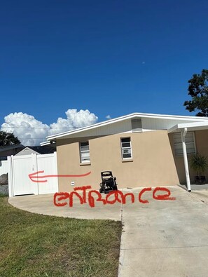 Exterior - Vrbo Property (Tampa)