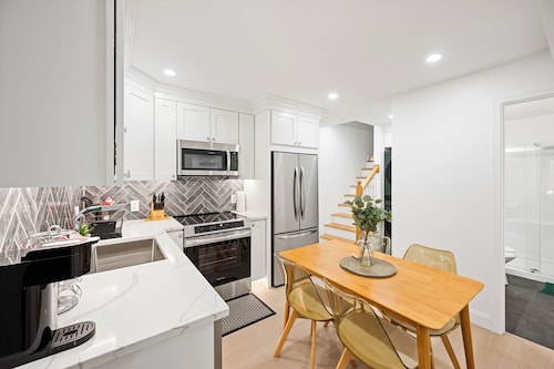 The Double-Deluxe at Mt. Pleasant 2BR NEW Ldry "P"
