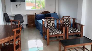 1 bedroom, free WiFi, bed sheets